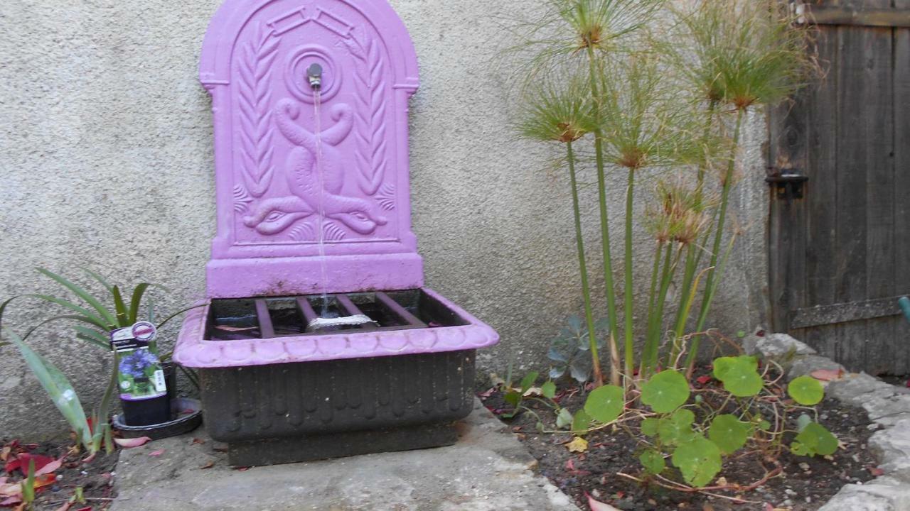 مبيت وإفطار Donzère Louminai المظهر الخارجي الصورة
